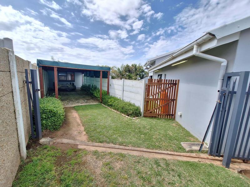 5 Bedroom Property for Sale in Dana Bay Western Cape